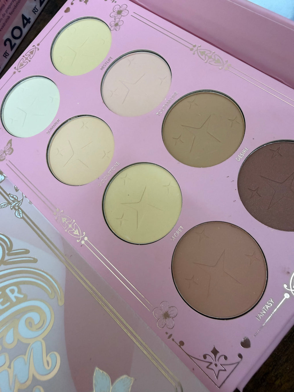 Book Pallet Makeup Deal